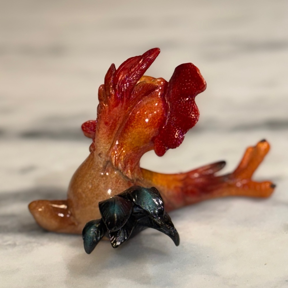 Set of 2 Resin Roosters Yoga Poses - Picture 5 of 5